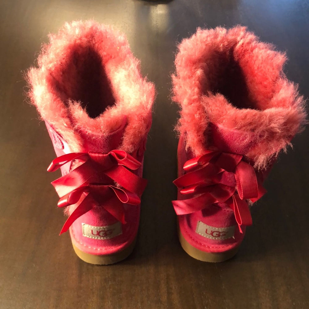 Brand new Bailey bow pink UGGs. No box